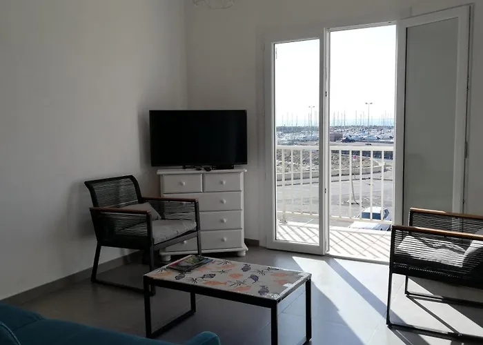 Superbe Avec Vue Sur Et Port, Parking Prive *