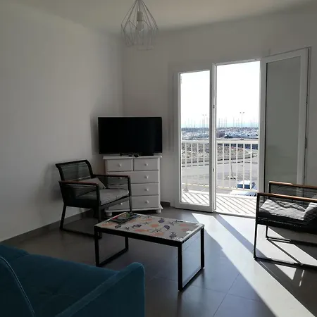 Superbe Avec Vue Sur Et Port, Parking Prive *