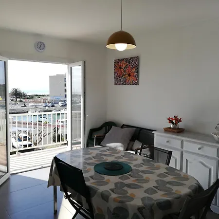 Lägenhet Superbe Avec Vue Sur Et Port, Parking Prive *
